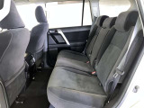 こちらは後部座席です!ゆったりと過ごしやすいかと思います☆