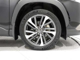 タイヤサイズは225/50R18 純正アルミホイールです。