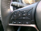 ステアリングスイッチ付きです♪ハンドルから手を放さずにオーディオ操作やメーターディスプレイ操作ができるので、安全です!