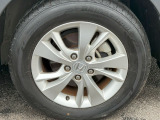 純正アルミホイールのお写真です。オシャレは足元からですね♪