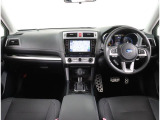 ドライバーが運転以外のことに気を遣うことなく、疲れにくく、安心・集中して運転ができる。SUBARUは視界設計をはじめ、操作パネルやシートのデザインなど細部にまでこだわっています。