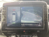 アラウンドビューモニターです☆車の前後左右にカメラがついており駐車時には上から車を見たような画面が見れますので、4方向の状況を確認することができる便利な機能です☆