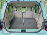 後席を格納すると、これだけの広さが!シーンに合わせたシートアレンジで、大きな荷物も積むことが出来ます♪