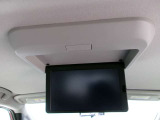 後席モニター。