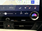 オートエアコンは温度を設定するだけで、自動で風量などを設定してくれます。運転しながら操作も必要ないので、安全性も向上します。