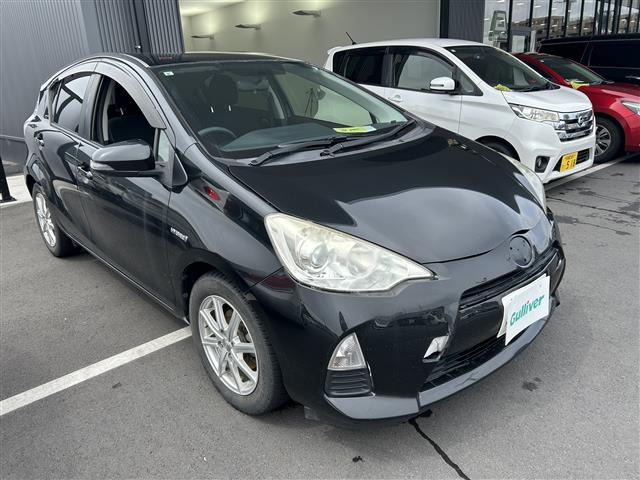 アクア 1.5 S 修復歴無し