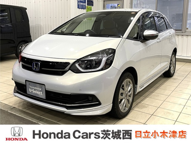 フィット  1.5 e:HEV リュクス 4WD