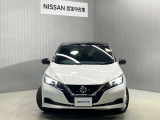 日産リーフは100%電気自動車!ご自宅でも充電が可能です。ガソリンスタンドに行く必要がなくランニングコストも魅力的です★