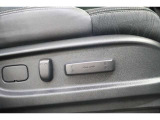 高級車の代名詞!電動シートが装備されています!