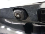 バックカメラが付いているので後方確認が非常にしやすいです。今や運転初心者も熟練者も必須装備!ついていて損はないですね♪