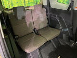 3列目シートはもちろん状態良好☆大人でもゆったりと座って頂けますので、大人数でのお出かけもラクラクです♪ご家族で、気の知れた仲間で、ドライブに行くのが楽しみですね♪