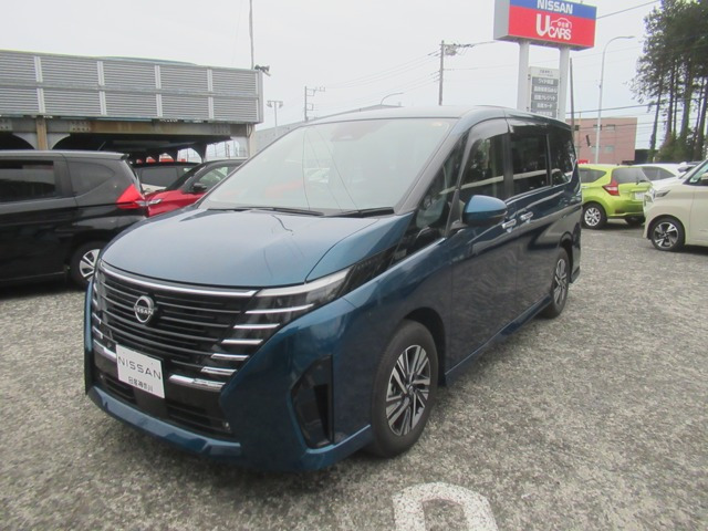 セレナ 1.4 e-POWER ハイウェイスターV 