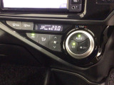 オートエアコンがついていますので、簡単操作で快適に過ごせます。希望の温度に自動調整してくれるのが便利です。