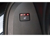 シートヒーターは後部座席にも装備されております!
