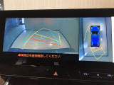 駐車時に後方がリアルタイム映像で確認できます。大型商業施設や立体駐車場での駐車時や、夜間のバック時に大活躍!運転スキルに関わらず、今や必須となった装備のひとつです!