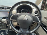 ステアリングも使用感が少なく、きれいな状態となっております♪