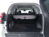 広々としたラゲージスペースを備えています。大きなものや長さのある荷物もしっかりと積み込めます。