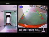 アラウンドビューモニターで車庫入れも空から見ている様に駐車できラクラクです。
