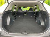 後席を格納すると、これだけの広さが!シーンに合わせたシートアレンジで、大きな荷物も積むことが出来ます♪