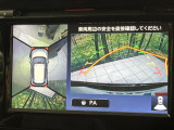【アラウンドビューモニター】専用のカメラにより、上から見下ろしたような視点で360度クルマの周囲を確認することができます☆死角部分も確認しやすく、狭い場所での切り返しや駐車もスムーズに行えます。