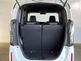 荷室もお荷物が十分に積み込める大きさです。