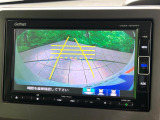 【バックカメラ】駐車時に後方がリアルタイム映像で確認できます。大型商業施設や立体駐車場での駐車時や、夜間のバック時に大活躍!運転スキルに関わらず、今や必須となった装備のひとつです!