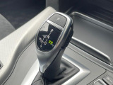 ●MTモード付きAT:通常は自動でおこなわれる変速(ギアチェンジ)をドライバーの操作によって意図的に変えられるシステムです。より一層普段のドライブをお楽しみいただけます!