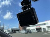 【ドライブレコーダー】時間に合わせた情報をしっかりと録画録音いたします。運転に際してのトラブルや事故などの映像もしっかりと録音録画いたします。