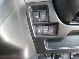 上段左からパーキングセンサ-ON/OFFスイッチ・電動スライドドアON/OFFスイッチ。下段左から車線逸脱警報OFF・衝突被害軽減ブレ-キOFF・車両走行安定補助システムOFFの各スイッチ