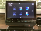 ナビゲーションはフルセグTV、インターナビ対応のGathers純正メモリーナビを搭載しています。Bluetoothオーディオ機能がありますので、スマートフォンなどの音楽も再生できます。
