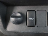 4WDの軽トラックです。