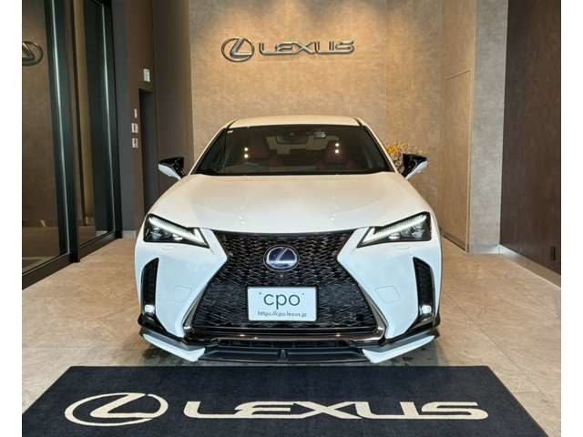 UX 250h Fスポーツ 4WD 