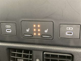 後席もシートヒーターがついております。