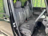 運転席シート廻りは使用感も少なく、良好な状態となっています。丁寧に使われていたことがよくわかりますね。
