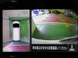 アラウンドビューモニターで車庫入れも空から見ている様に駐車できラクラクです。
