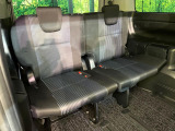 3列目シートはもちろん状態良好☆大人でもゆったりと座って頂けますので、大人数でのお出かけもラクラクです♪ご家族で、気の知れた仲間で、ドライブに行くのが楽しみですね♪