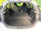 普段のお買い物や通勤、送迎等に十分な荷室スペースを確保しております。セカンドシートを倒すと、大きな荷物の積載も可能です♪