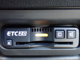 ■【ETC車載器】が装備されています。セットアップをしてお渡しとなり、ETCカードを差し込むだけで高速道路の利用が可能です。