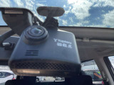 【ドライブレコーダー】時間に合わせた情報をしっかりと録画録音いたします。運転に際してのトラブルや事故などの映像もしっかりと録音録画いたします。