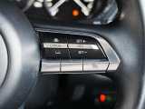 前走車両の速度に合せて、自車の速度を調整できる「MRCC(マツダレーダークルーズコントロール)」を装備しています。