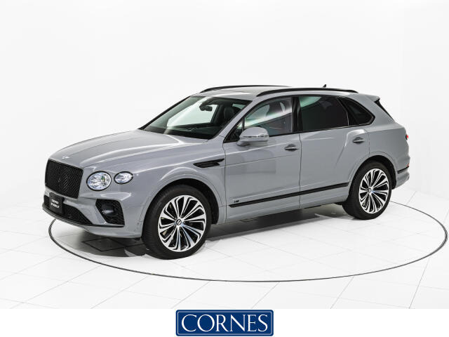 ベンテイガ  V8 4WD