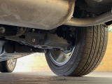 お車を安心してお乗りいただく為には、足回りの定期点検が欠かせません。サービスサポート(有償保証)では無料点検もご提供しており、安心のカーライフをお過ごしいただけるサポート体制が整っています。