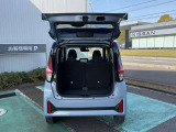 大きく開くリヤハッチ,荷物スペースも確保できます