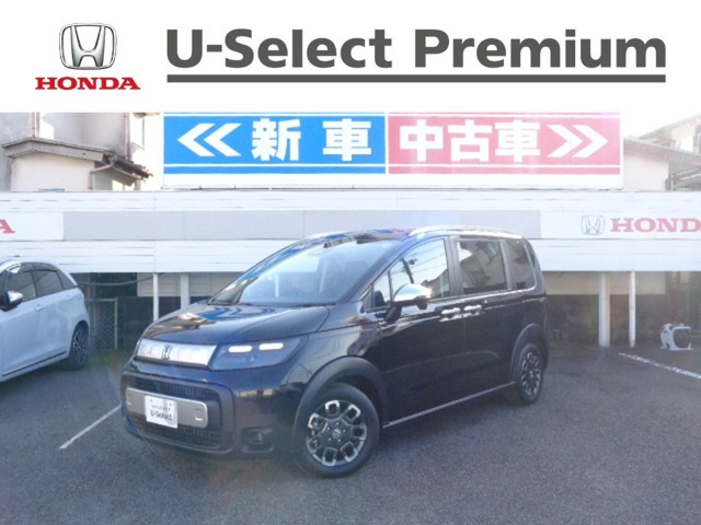 フリード 1.5 e:HEV クロスター 