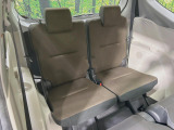 3列目シートはもちろん状態良好☆大人でもゆったりと座って頂けますので、大人数でのお出かけもラクラクです♪ご家族で、気の知れた仲間で、ドライブに行くのが楽しみですね♪