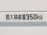 納車1カ月後には無料1カ月点検をご用意しています。車検や12カ月点検、オイル交換などのアフターメンテナンスも県内50店舗の整備工場におまかせください。