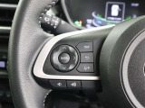 ステアリングスイッチです!運転中に視線を逸らすことなく操作することができます♪