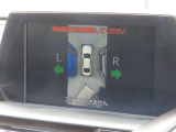 パーキングアシスト機能付き!自動的に駐車枠に収めてくれます!
