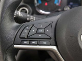 便利なステアリングスイッチ装備です。