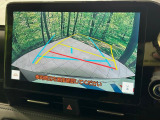 【バックカメラ】駐車時に後方がリアルタイム映像で確認できます。大型商業施設や立体駐車場での駐車時や、夜間のバック時に大活躍!運転スキルに関わらず、今や必須となった装備のひとつです!